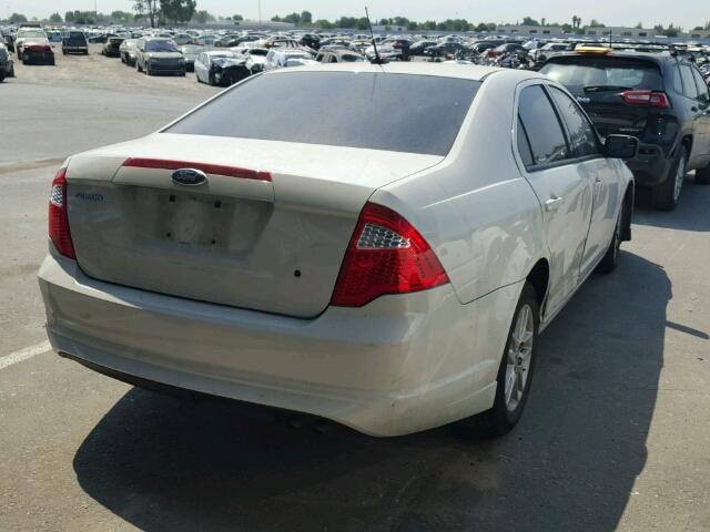 3FAHP0GA2BR268697 - 2011 FORD FUSION WHITE photo 4