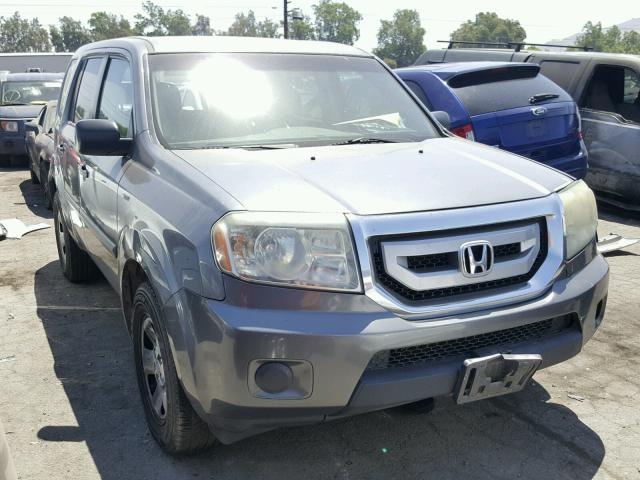 5FNYF3H29BB020678 - 2011 HONDA PILOT LX GRAY photo 1