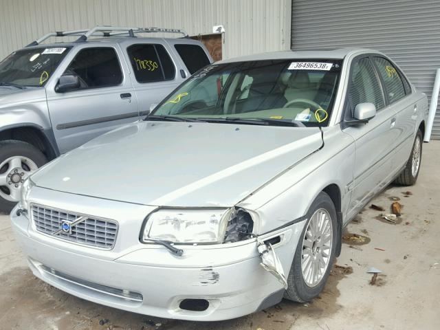 YV1TS92D141341199 - 2004 VOLVO S80 SILVER photo 2