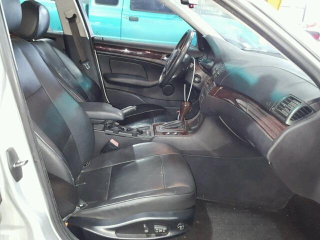 WBAEP33445PF04955 - 2005 BMW 325 XIT SILVER photo 5