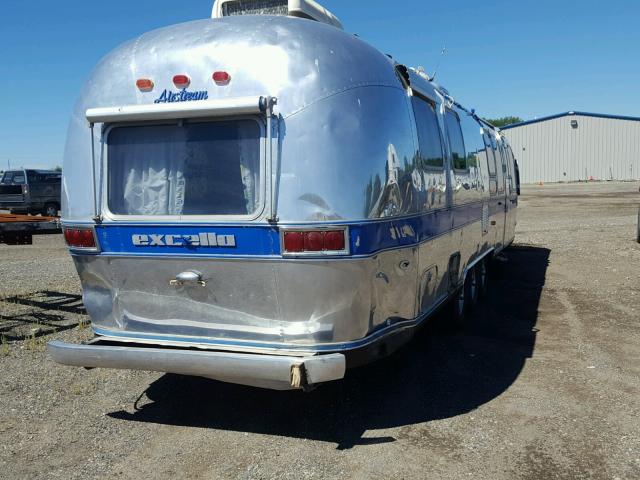 1STAEAU38FJ503148 - 1984 AIRS EXCELLA 银色 照片 4