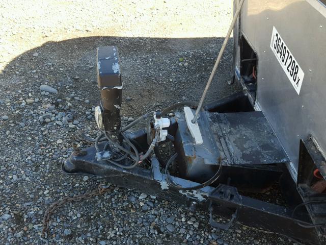 1STAEAU38FJ503148 - 1984 AIRS EXCELLA 银色 照片 7