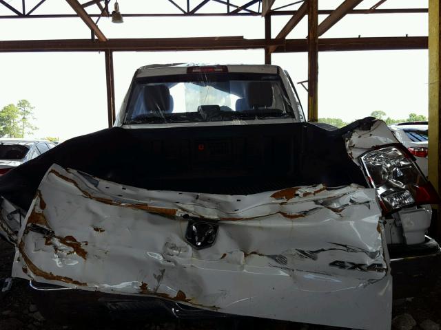 3C6UR5DL2HG535550 - 2017 RAM 2500 SLT 白色 照片 9