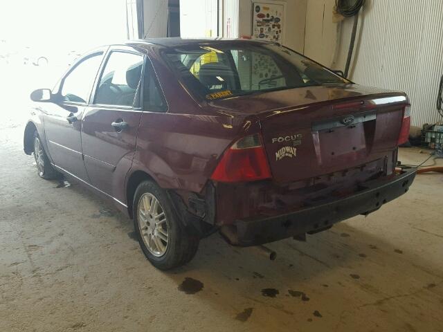 1FAFP34N97W259077 - 2007 FORD FOCUS ZX4 MAROON photo 3