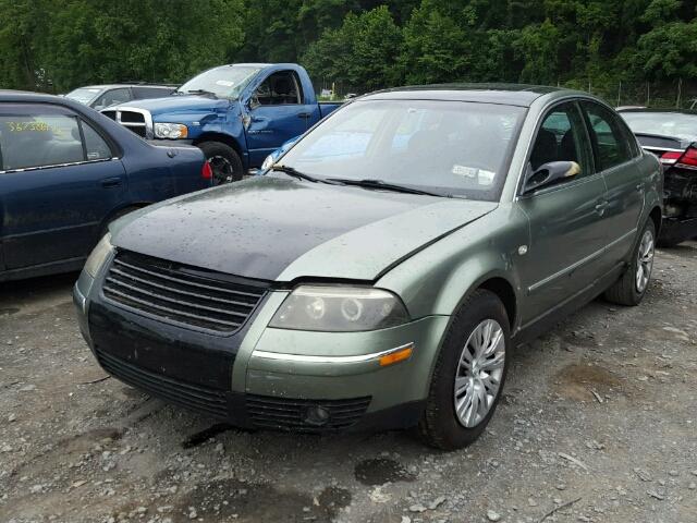 WVWPD63B42P136662 - 2002 VOLKSWAGEN PASSAT GLS GREEN photo 2