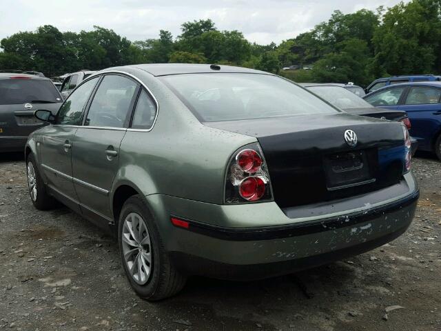 WVWPD63B42P136662 - 2002 VOLKSWAGEN PASSAT GLS GREEN photo 3