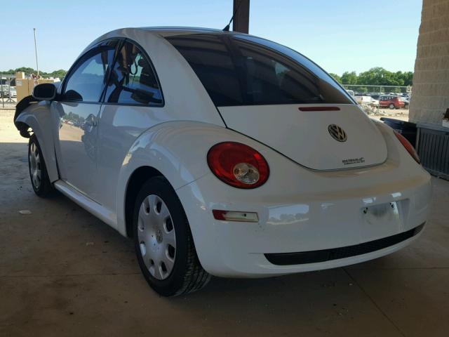 3VWPW3AG4AM015428 - 2010 VOLKSWAGEN NEW BEETLE 白色 照片 3