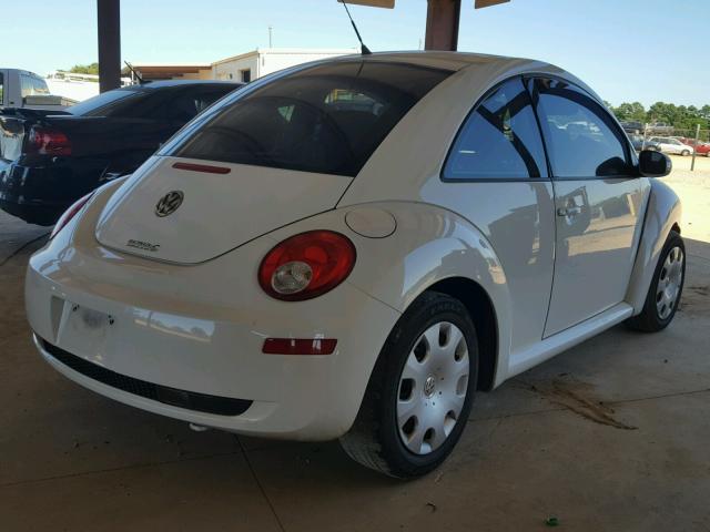 3VWPW3AG4AM015428 - 2010 VOLKSWAGEN NEW BEETLE 白色 照片 4