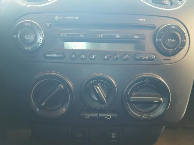 3VWPW3AG4AM015428 - 2010 VOLKSWAGEN NEW BEETLE 白色 照片 9