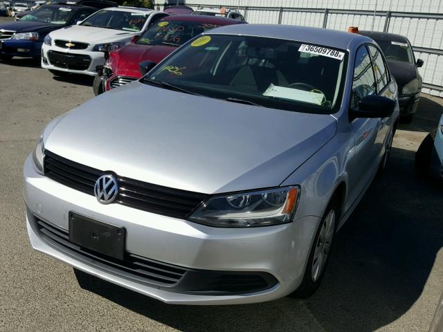 3VW2K7AJ7EM237377 - 2014 VOLKSWAGEN JETTA BASE 灰色 照片 2