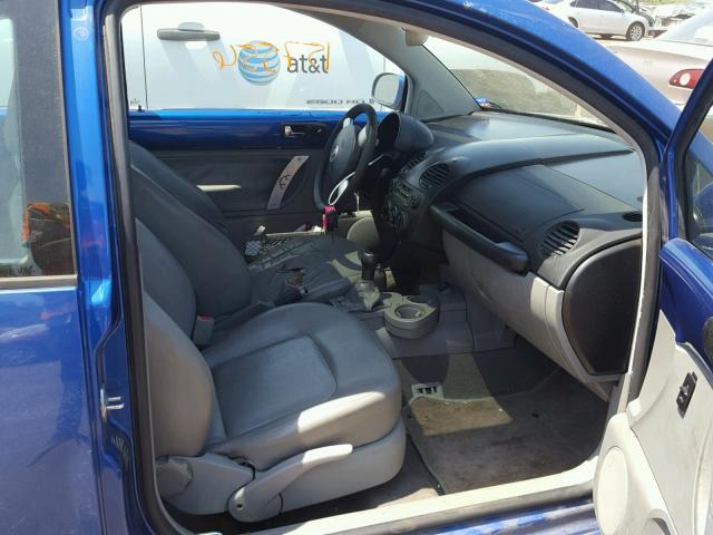 3VWCP21C02M411179 - 2002 VOLKSWAGEN NEW BEETLE ლურჯი ფოტო 5