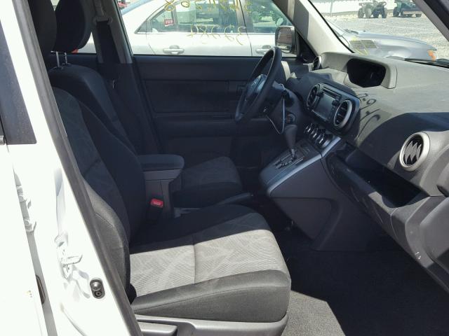 JTLZE4FE2EJ066008 - 2014 TOYOTA SCION XB თეთრი ფოტო 5