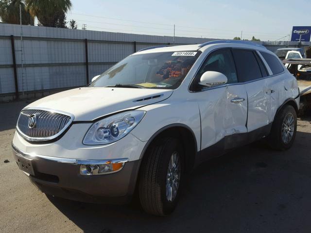 5GAKRBED0CJ246956 - 2012 BUICK ENCLAVE WHITE photo 2