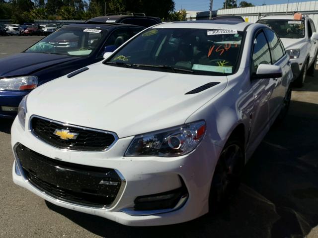 6G3F15RW4GL208910 - 2016 CHEVROLET SS WHITE photo 2