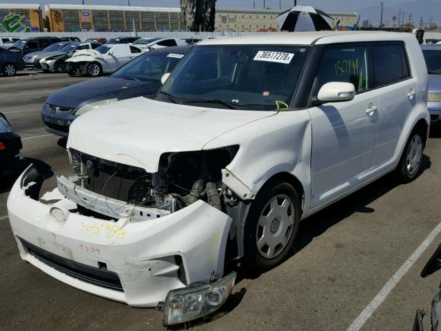 JTLZE4FE7B1130958 - 2011 TOYOTA SCION XB Weiß Foto 2