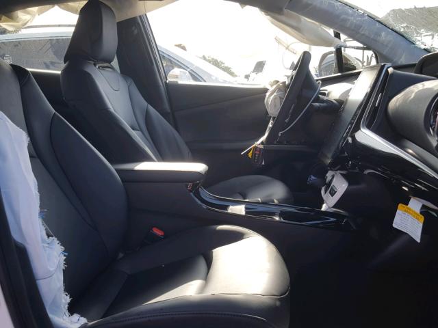 JTDKARFPXH3062272 - 2017 TOYOTA PRIUS PRIM თეთრი ფოტო 5