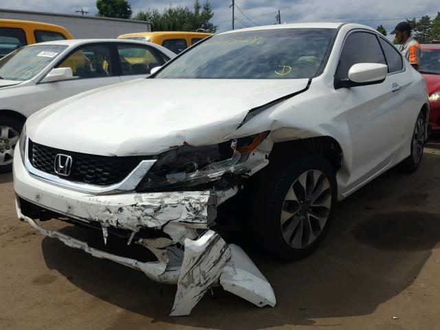 1HGCT1B39DA011842 - 2013 HONDA ACCORD LX- WHITE photo 2