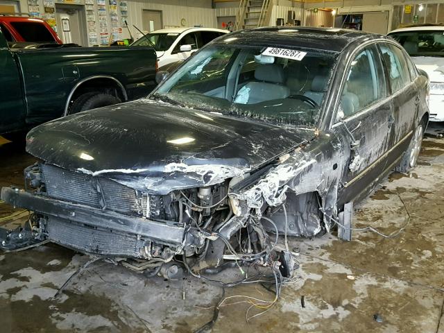 WVWTH63B43P358512 - 2003 VOLKSWAGEN PASSAT GLX GRAY photo 2