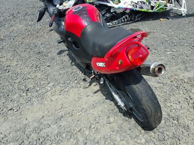 JS1GN79A0Y2100985 - 2000 SUZUKI GSX600 F TWO TONE photo 2