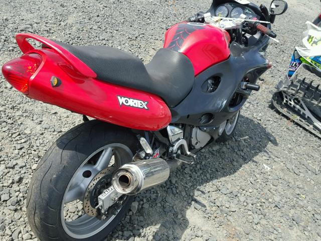 JS1GN79A0Y2100985 - 2000 SUZUKI GSX600 F TWO TONE photo 3