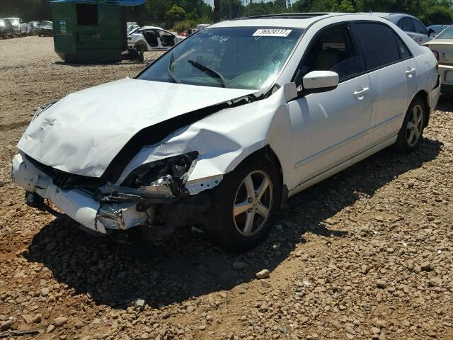 1HGCM56845A010903 - 2005 HONDA ACCORD EX WHITE photo 2