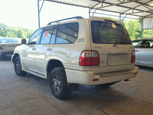 JTJHT00W623519521 - 2002 LEXUS LX 470 WHITE photo 3