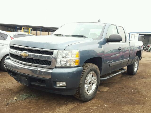 1GCEK19008Z324260 - 2008 CHEVROLET SILVERADO BLUE photo 2