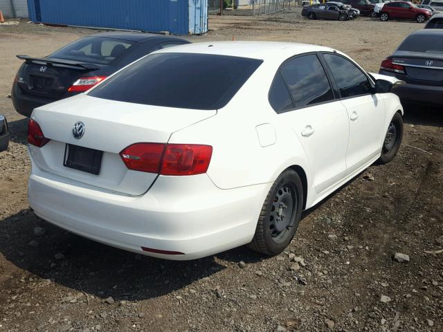 3VW1K7AJ8CM384039 - 2012 VOLKSWAGEN JETTA BASE 白色 照片 4