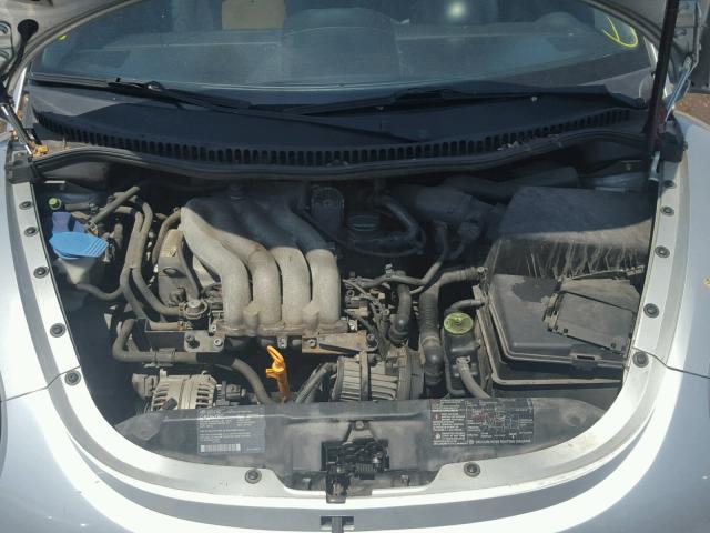 3VWCB21C21M458663 - 2001 VOLKSWAGEN NEW BEETLE 银色 照片 7