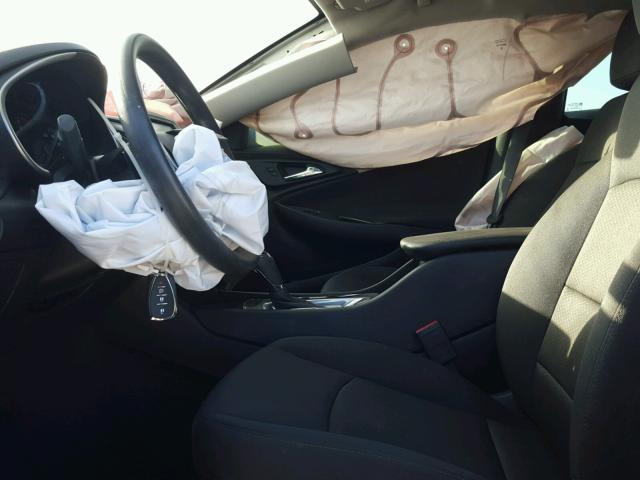 1G1ZB5ST5HF136180 - 2017 CHEVROLET MALIBU LS ვერცხლისფერი ფოტო 5