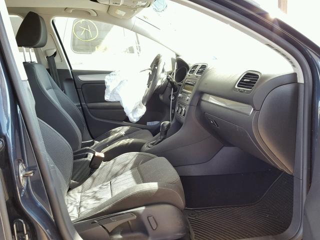 WVWDA7AJ4BW277569 - 2011 VOLKSWAGEN GOLF BLUE photo 5