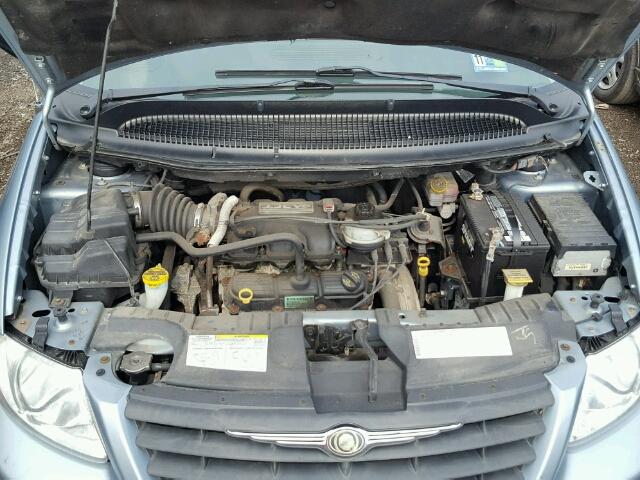 1A4GP45R86B674798 - 2006 CHRYSLER TOWN & COU BLUE photo 7