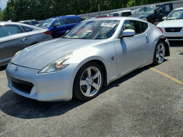 JN1AZ4EH0AM503122 - 2010 NISSAN 370Z SILVER photo 2