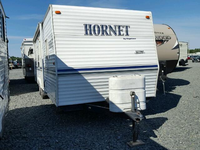 4YDT27B2137309760 - 2003 KEYSTONE HORNET WHITE photo 1