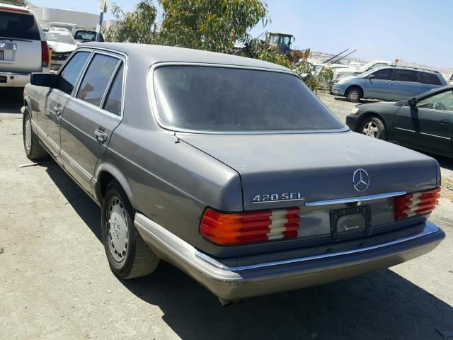 WDBCA35E6MA600584 - 1991 MERCEDES-BENZ 420 SEL GRAY photo 3