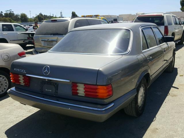 WDBCA35E6MA600584 - 1991 MERCEDES-BENZ 420 SEL GRAY photo 4