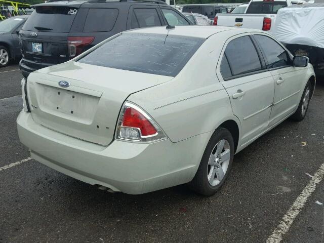 3FAHP07Z18R224981 - 2008 FORD FUSION SE CREAM photo 4