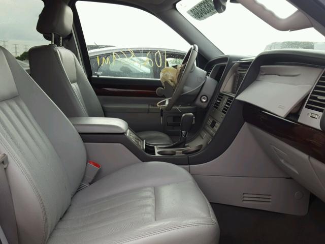 5LMEU88H05ZJ24509 - 2005 LINCOLN AVIATOR 黑色 照片 5