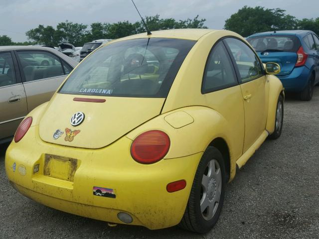 3VWCP21C62M403703 - 2002 VOLKSWAGEN NEW BEETLE 黄色 照片 4