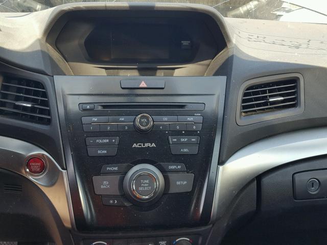 19UDE2F39GA014503 - 2016 ACURA ILX BASE SILVER photo 9