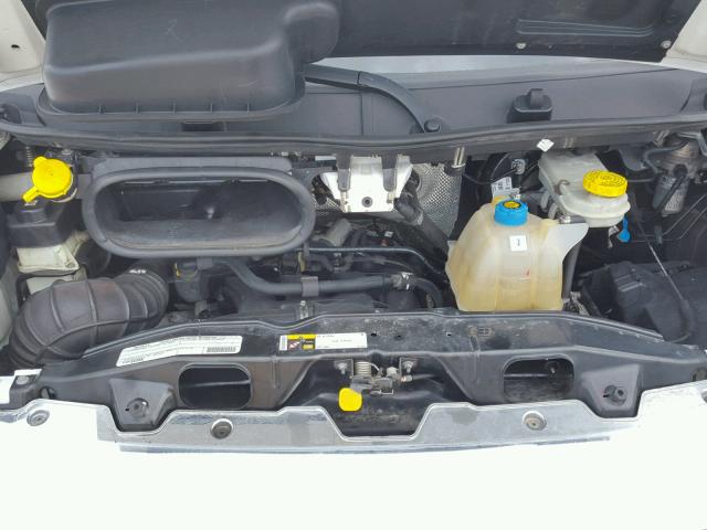 3C6URVJG0GE112239 - 2016 RAM PROMASTER 白色 照片 7