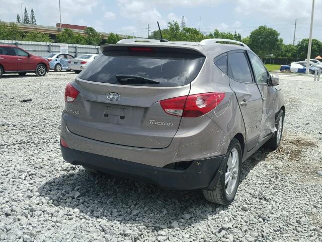 KM8JU3AC5CU418873 - 2012 HYUNDAI TUCSON GLS CHARCOAL photo 4