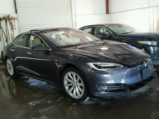 5YJSA1E24HF211382 - 2017 TESLA MODEL S Մոխրագույն լուսանկար 1