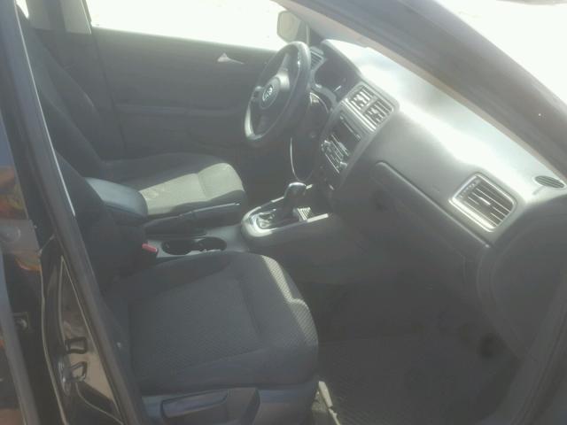 3VW2K7AJ4EM445801 - 2014 VOLKSWAGEN JETTA BASE Սև լուսանկար 5