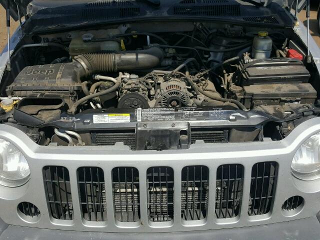 1J8GL48K95W714371 - 2005 JEEP LIBERTY SP SILVER photo 7