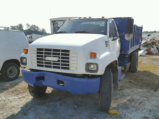 1GDJ7H1E82J900307 - 2002 GMC C6500 WHITE photo 2