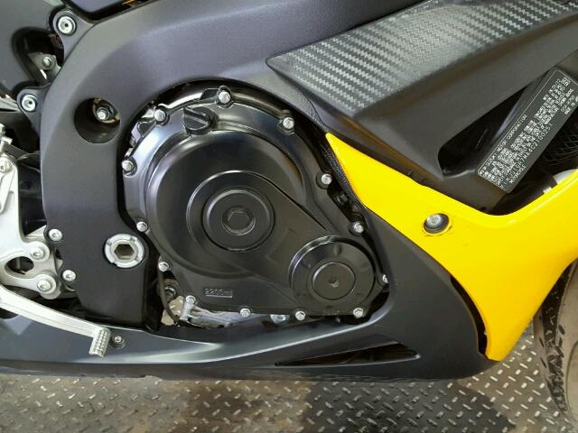 JS1GR7MA4C2100251 - 2012 SUZUKI GSX750 YELLOW photo 5