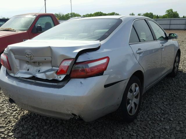 4T1BE46K27U547263 - 2007 TOYOTA CAMRY LE A SILVER photo 4