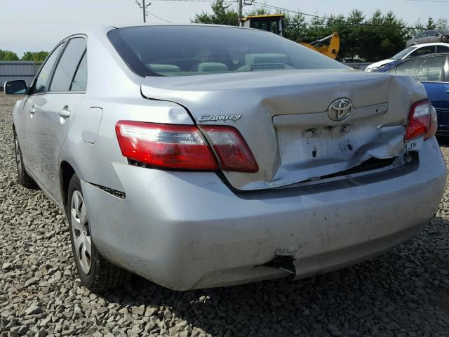 4T1BE46K27U547263 - 2007 TOYOTA CAMRY LE A SILVER photo 9
