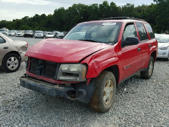 1GNDS13S422444320 - 2002 CHEVROLET TRAILBLAZE RED photo 2